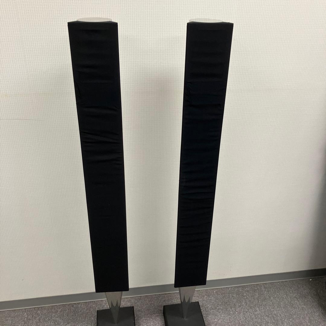 Bang&Olufsenフルアクティブコラム型スピーカ ーBeolab8000