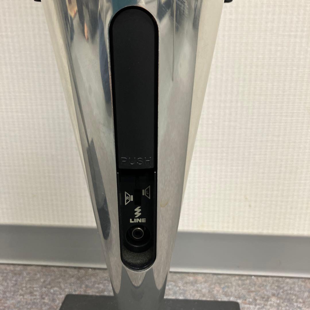 Bang&Olufsenフルアクティブコラム型スピーカ ーBeolab8000