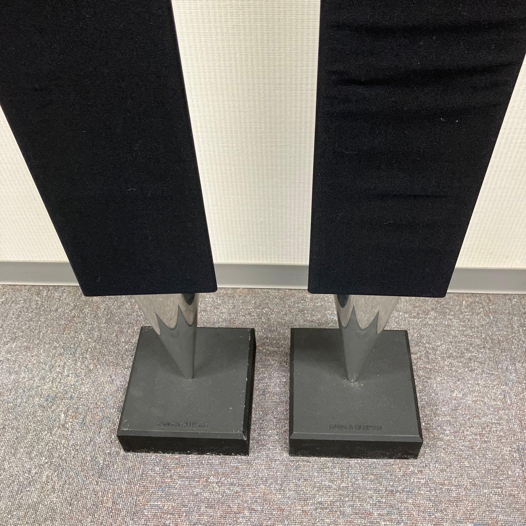 Bang&Olufsenフルアクティブコラム型スピーカ ーBeolab8000