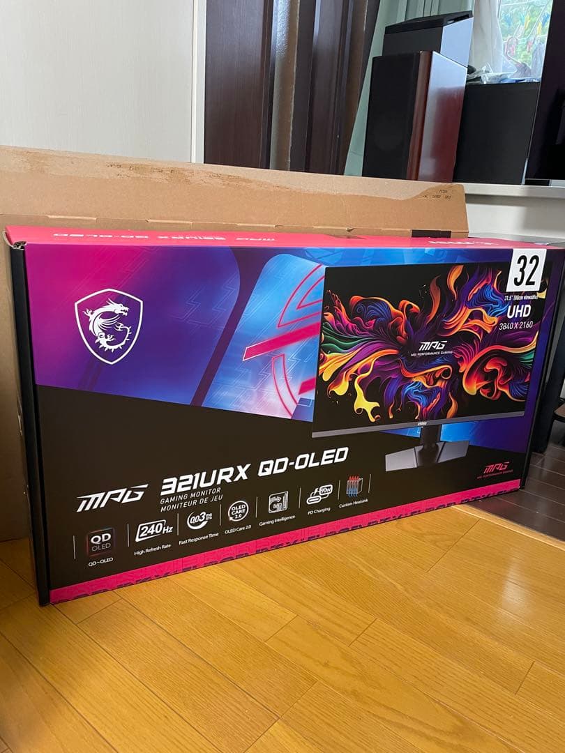 MSI MPG 321URX QD-OLED 32インチ
