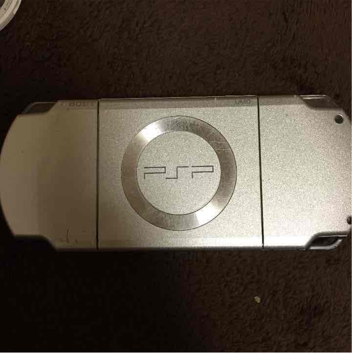 psp3000 本体｛カセット付き｝