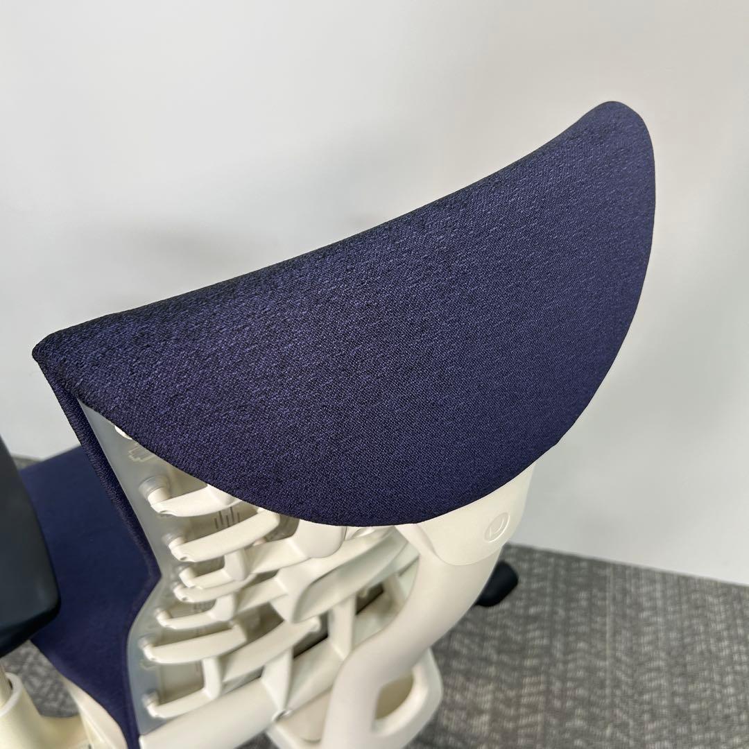 E. エンボディチェア 最高級 ハーマンミラー ホワイト Embody