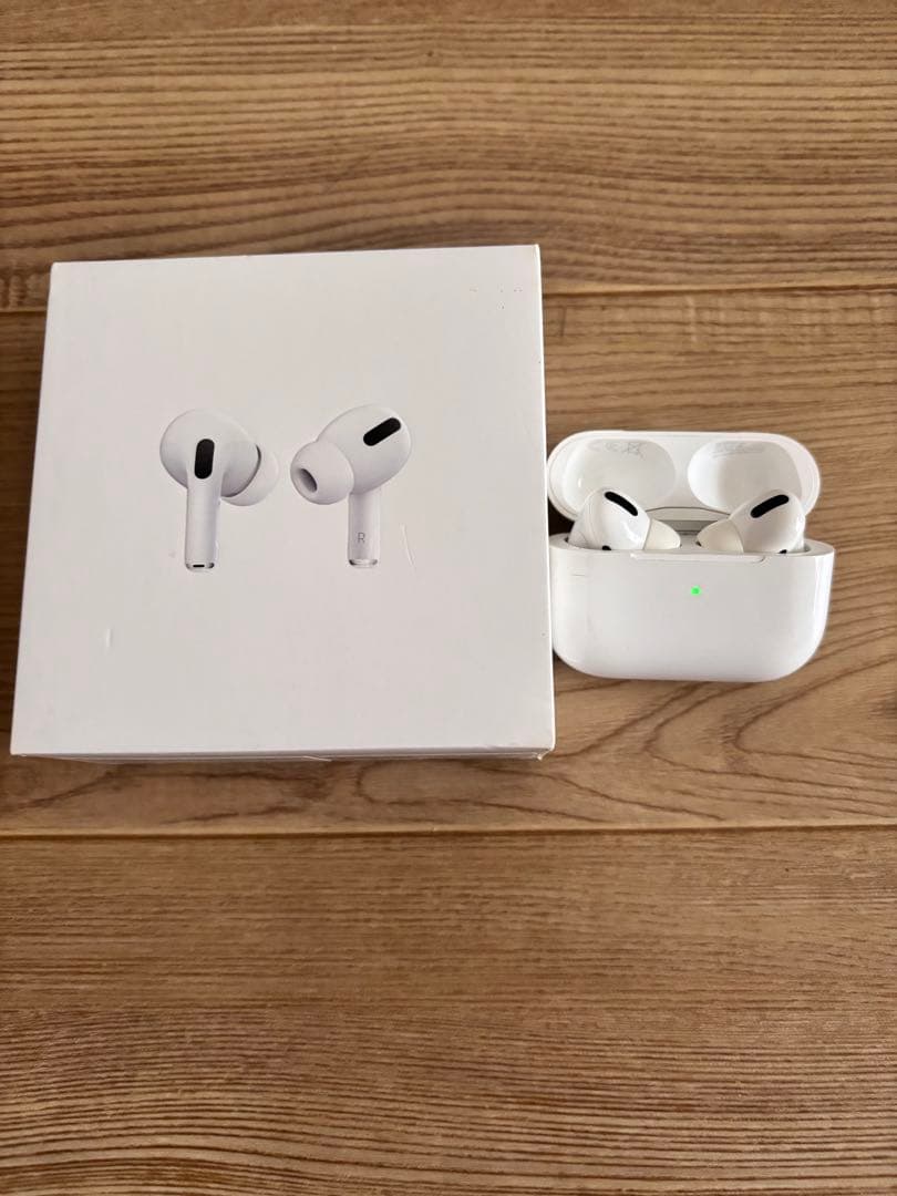 Apple AirPods Pro 本体 充電ケース付き