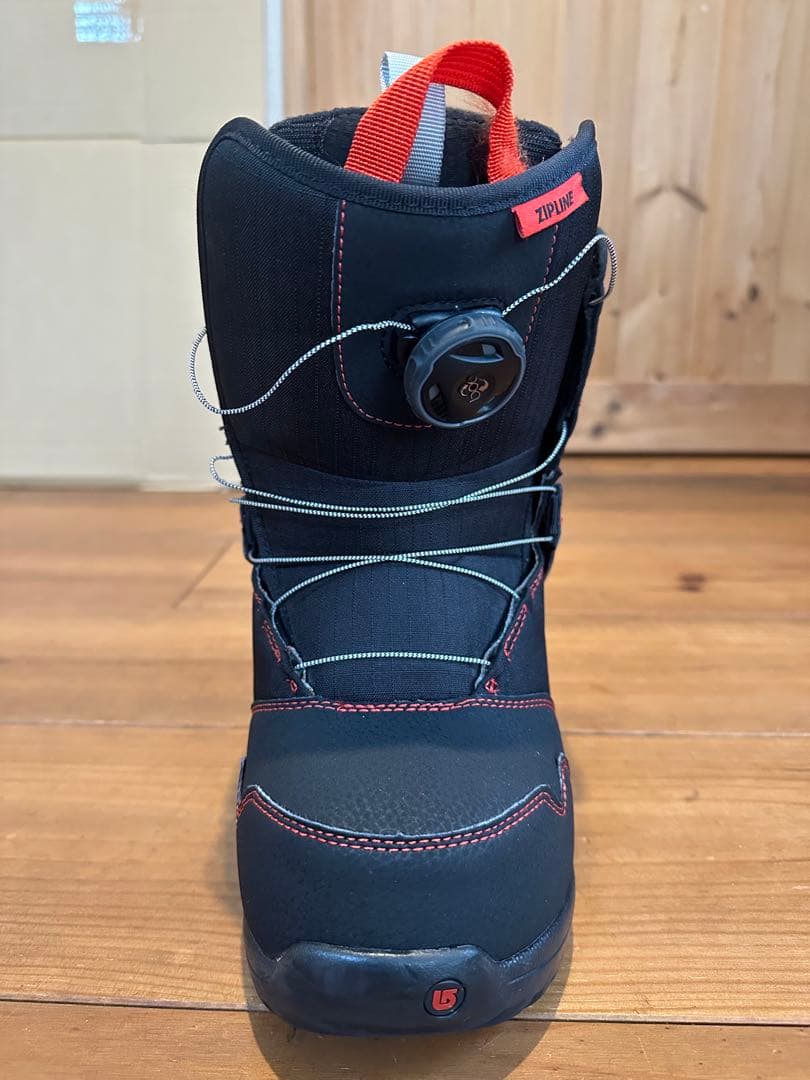 スノーボードブーツ ボアシステム搭載