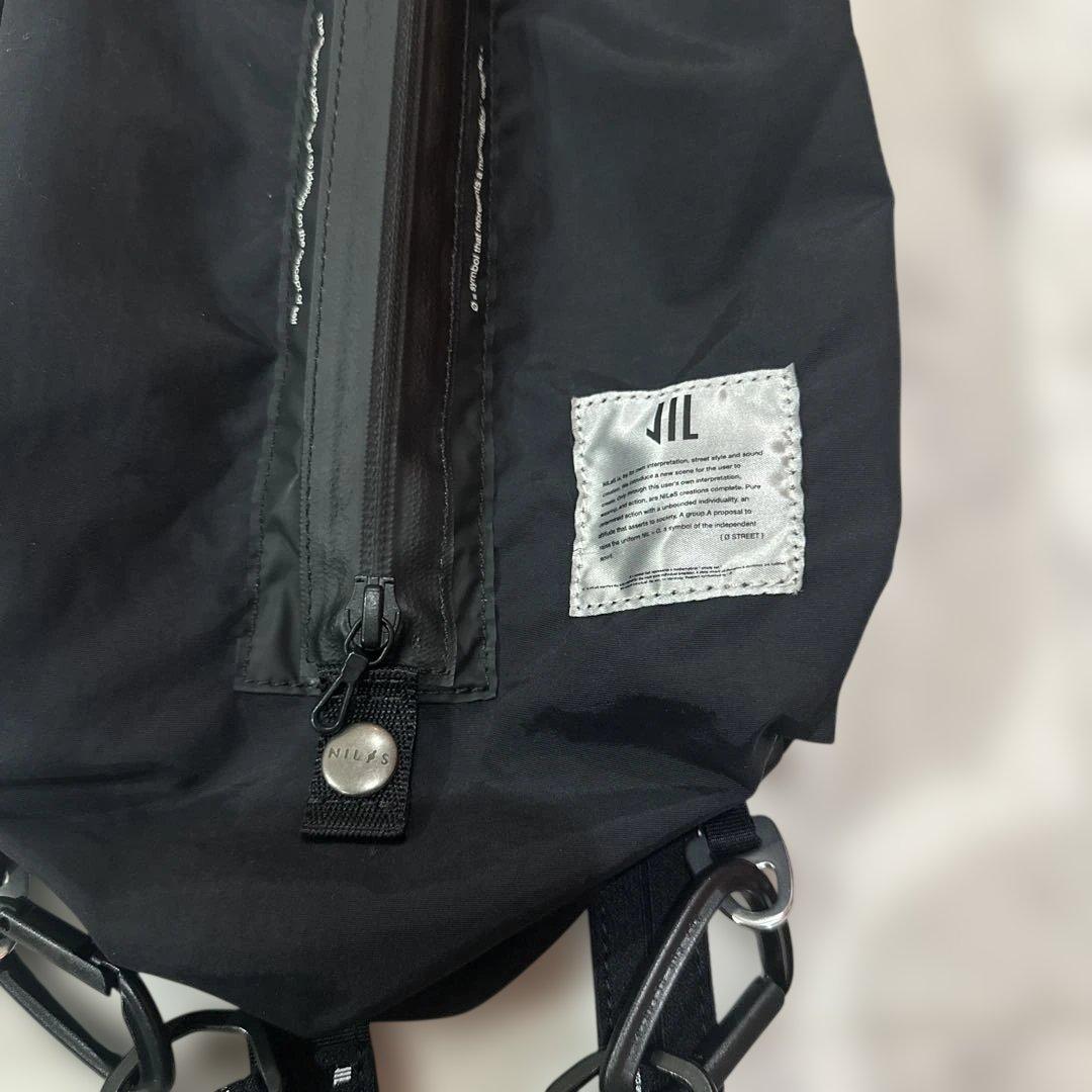 NILoS ニルズ　バック