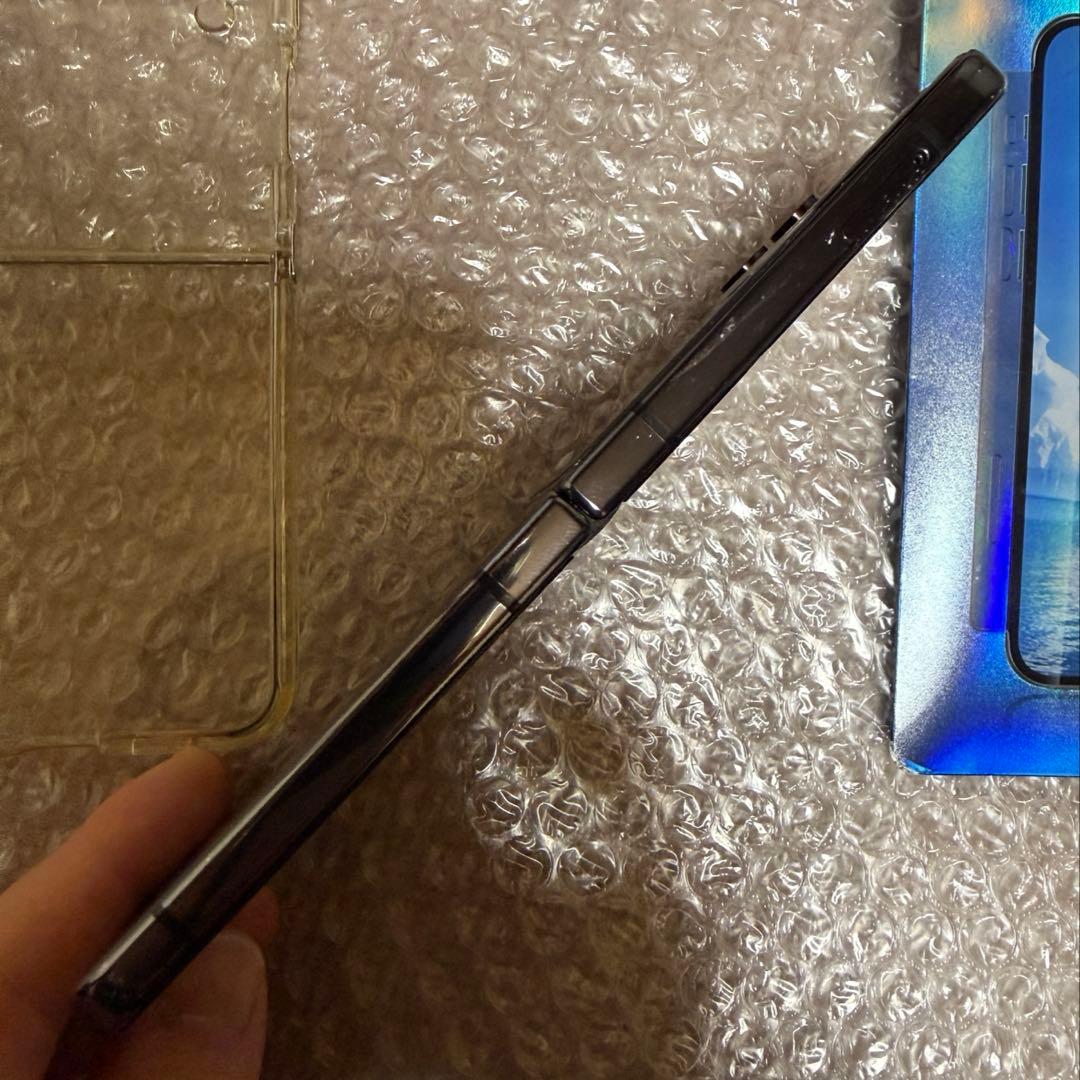 Samsung Galaxy Z Flip4 ブラック 256GB SIMフリー