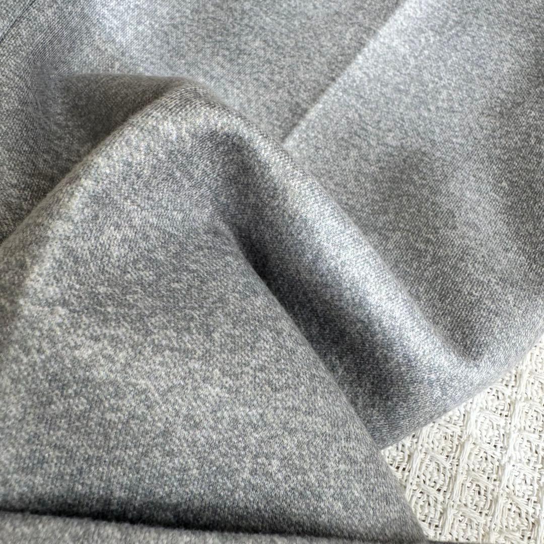 新品未使用アウール　センタープレス　ライトグレーパンツ　Lサイズ