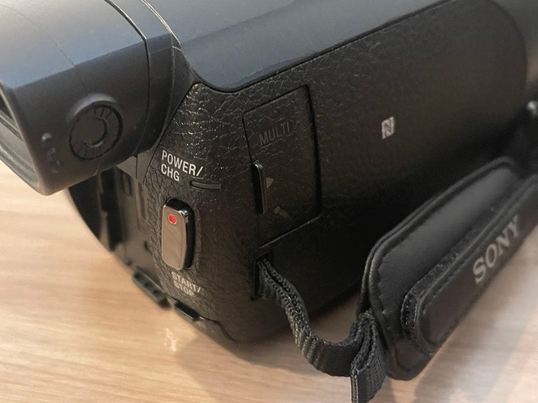 【極美品・付属品完備】SONY 4Kビデオカメラ FDR-AX60 ＋おまけ付き