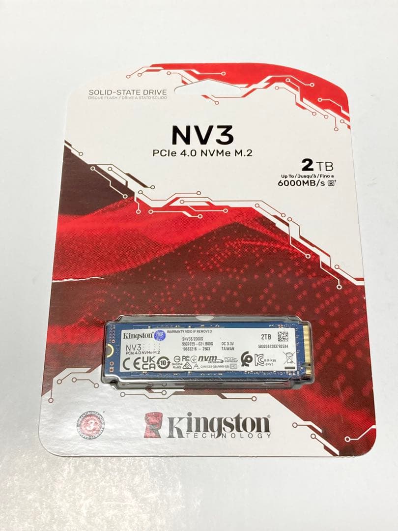 新品未開封 Kingston 2TB PCIe 4.0 NVMe M.2 SSD