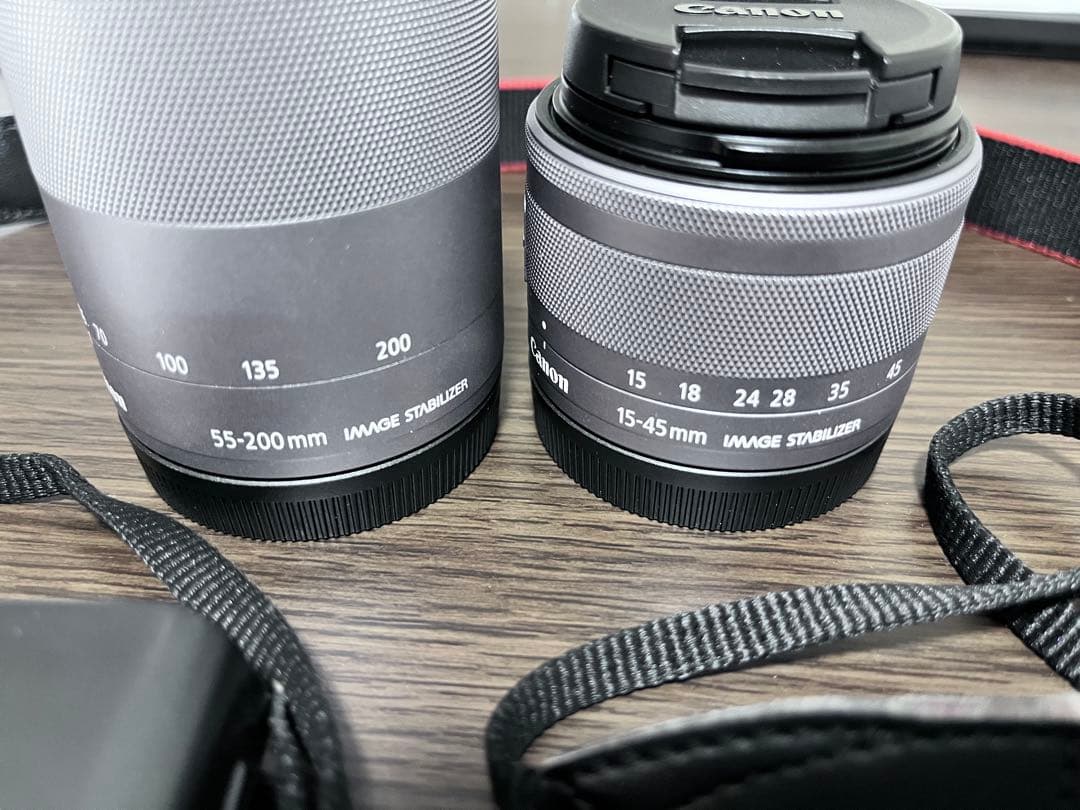 Canon EOS M100 ミラーレス一眼 2本レンズ付き