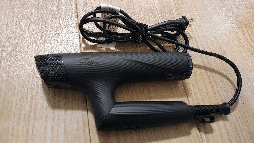 1週間限定 特別価格！ リファ ドライヤー ブラック 2023年製 AB15