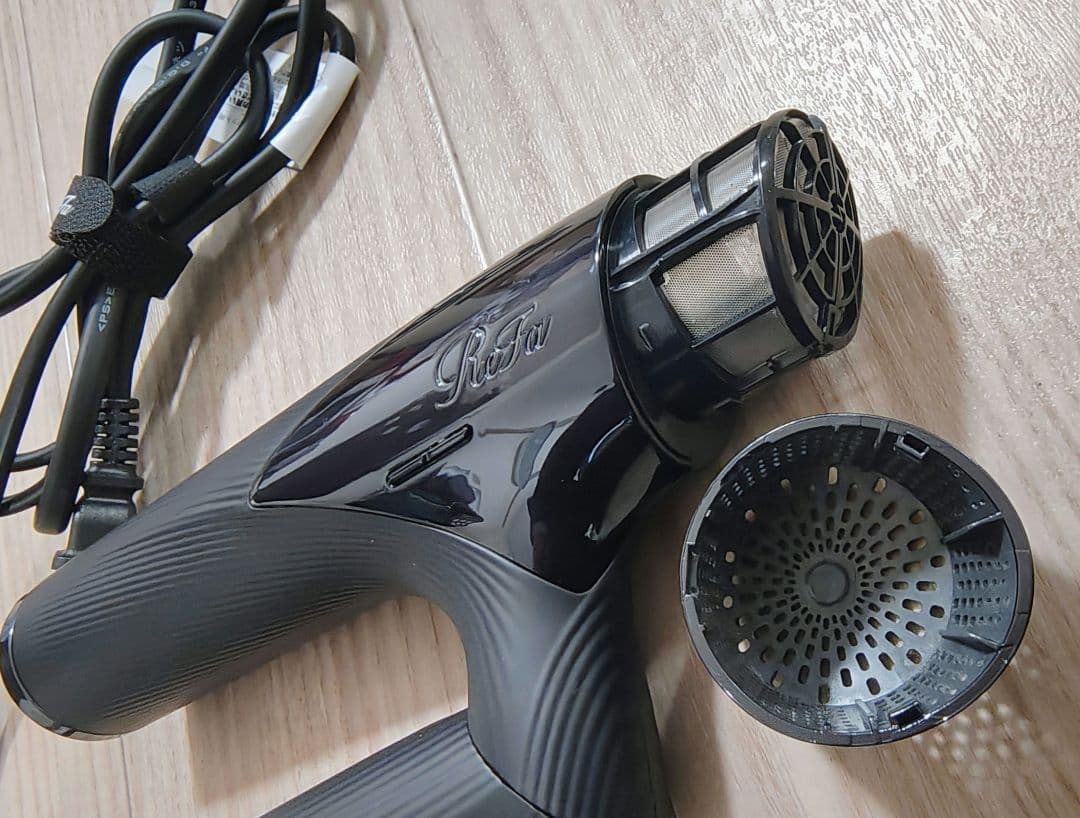 1週間限定 特別価格！ リファ ドライヤー ブラック 2023年製 AB15