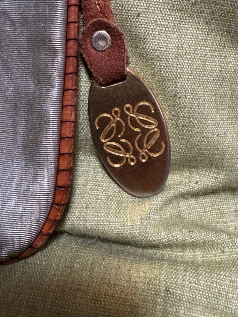 LOEWE アナグラム柄 ナイロンキャンバス ミニショルダーバッグ ポシェット