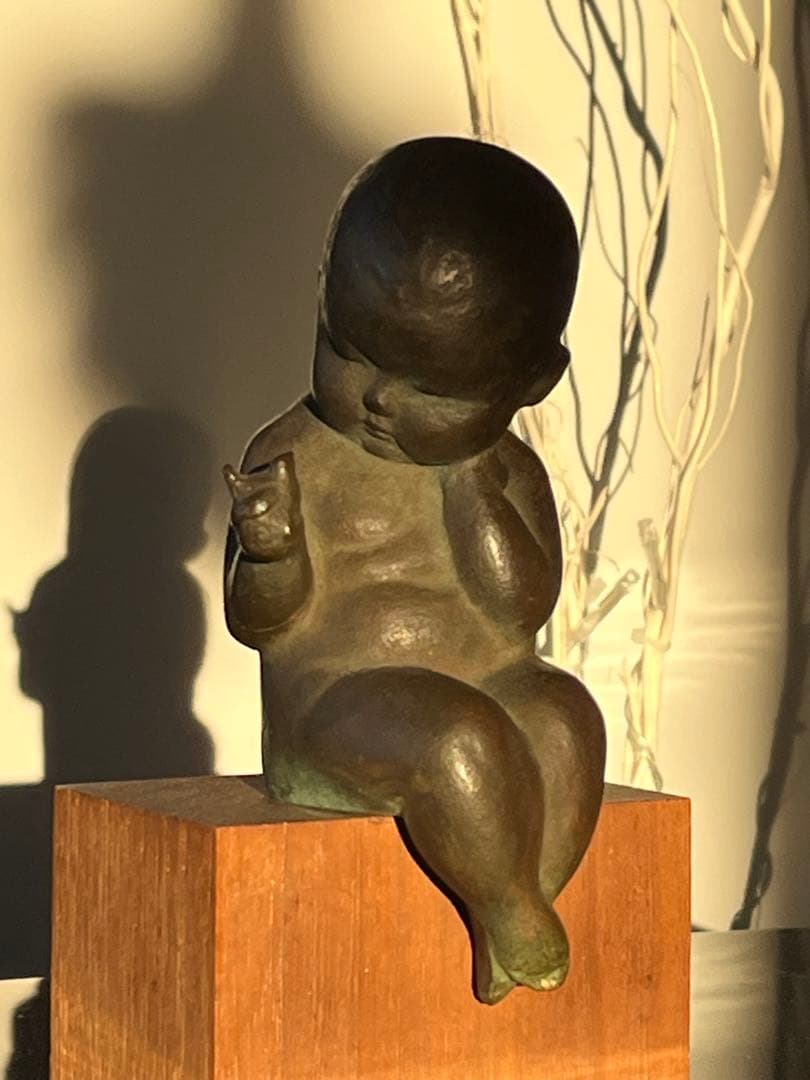 ブロンズ 彫刻 木製台座付き（時代物）