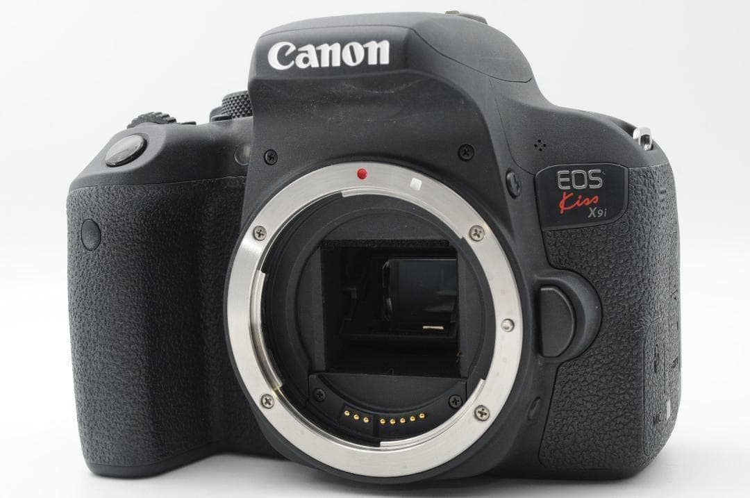 ★ほぼ新品★新春初売りSALE★ Canon EOS Kiss x9i ダブル