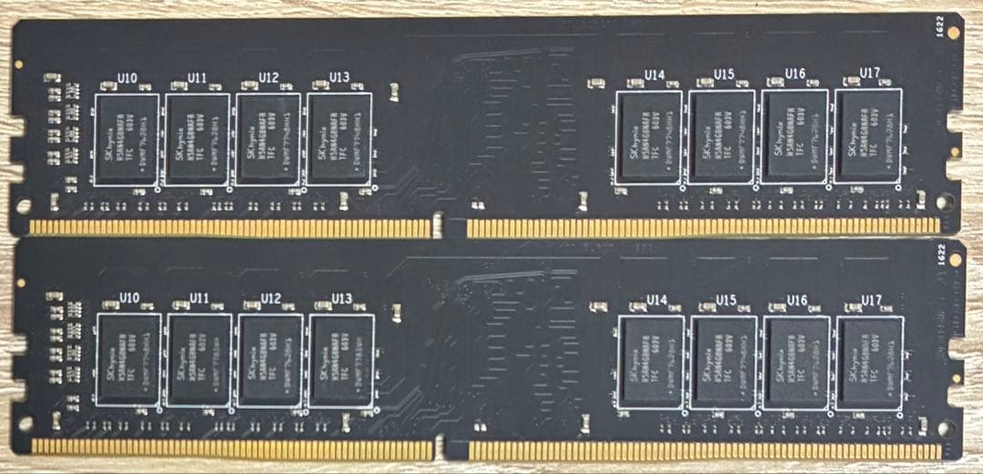 【中古】DDR4-2400 16GB(8GB×2枚) Panram