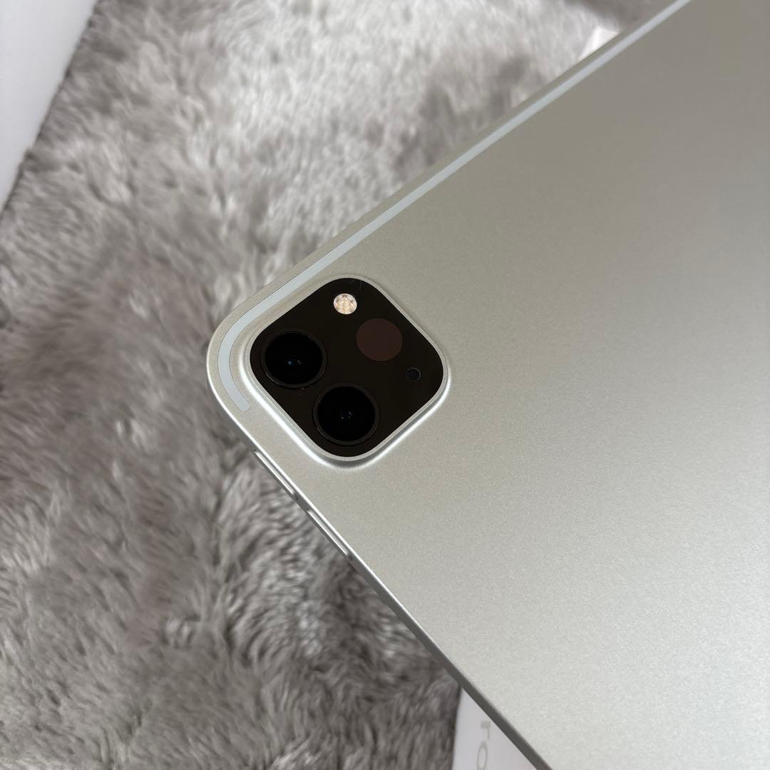 10【極美品】iPad PRO 第4世代　11インチ　128GB シルバー