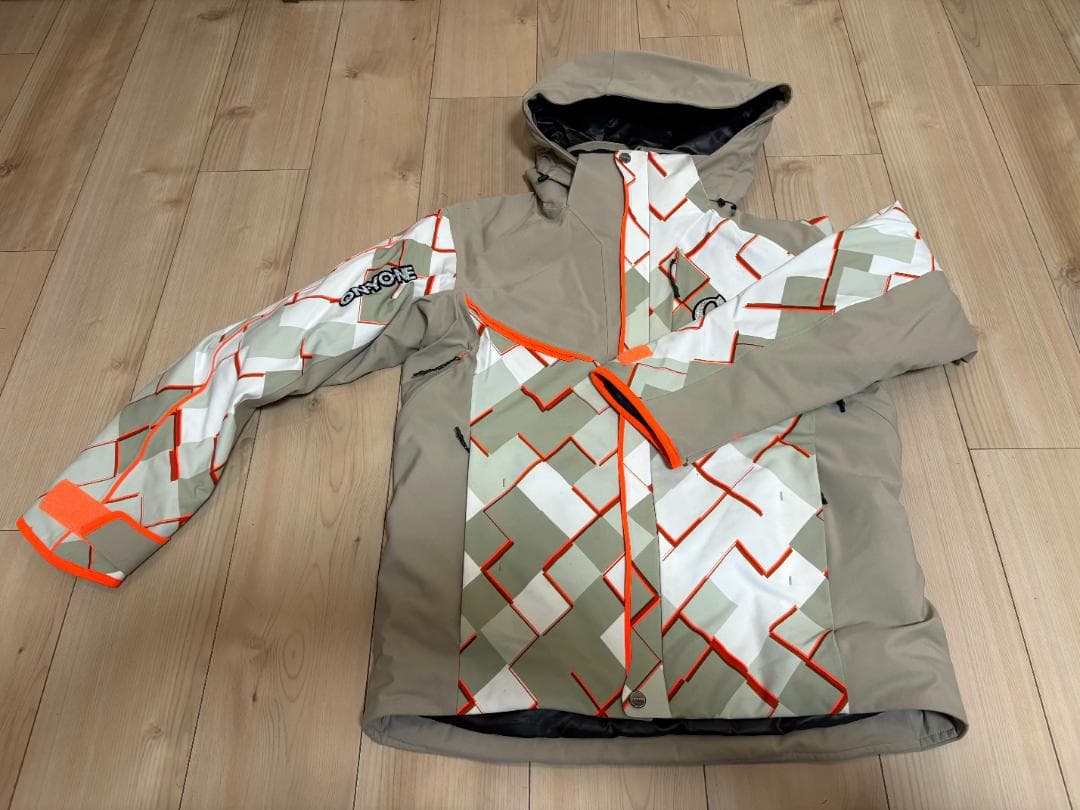 オンヨネ ONYONE PRINT OUTER JACKET ＆ PANTS