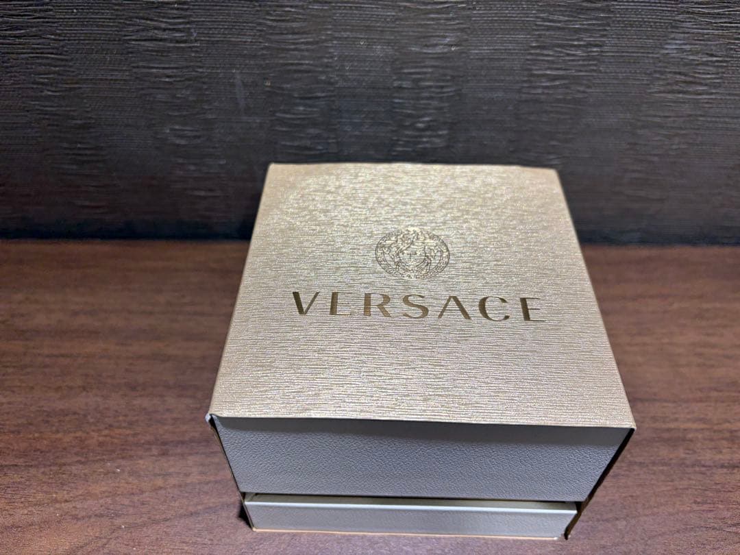 最終お値下げ　ヴェルサーチェ　VERSACE レディース腕時計