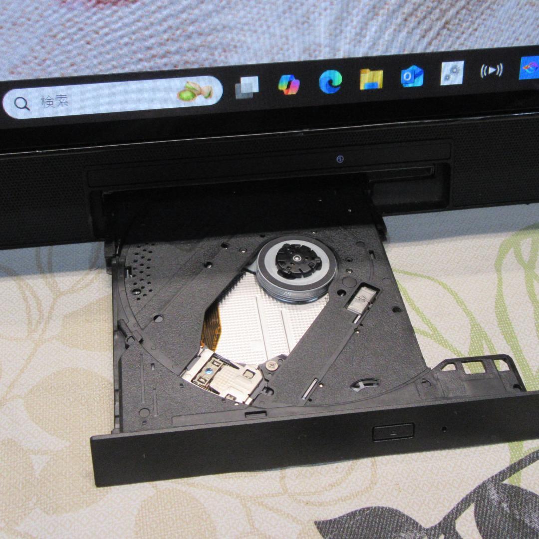 超大画面27インチWin11公式対応8世代Corei7/メ16/SSD+HDD