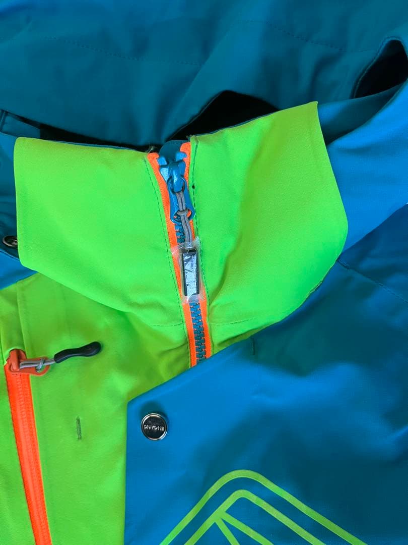 k*u様 未使用 ONYONE オンヨネ スキーウェアメンズ Ｍ 上下