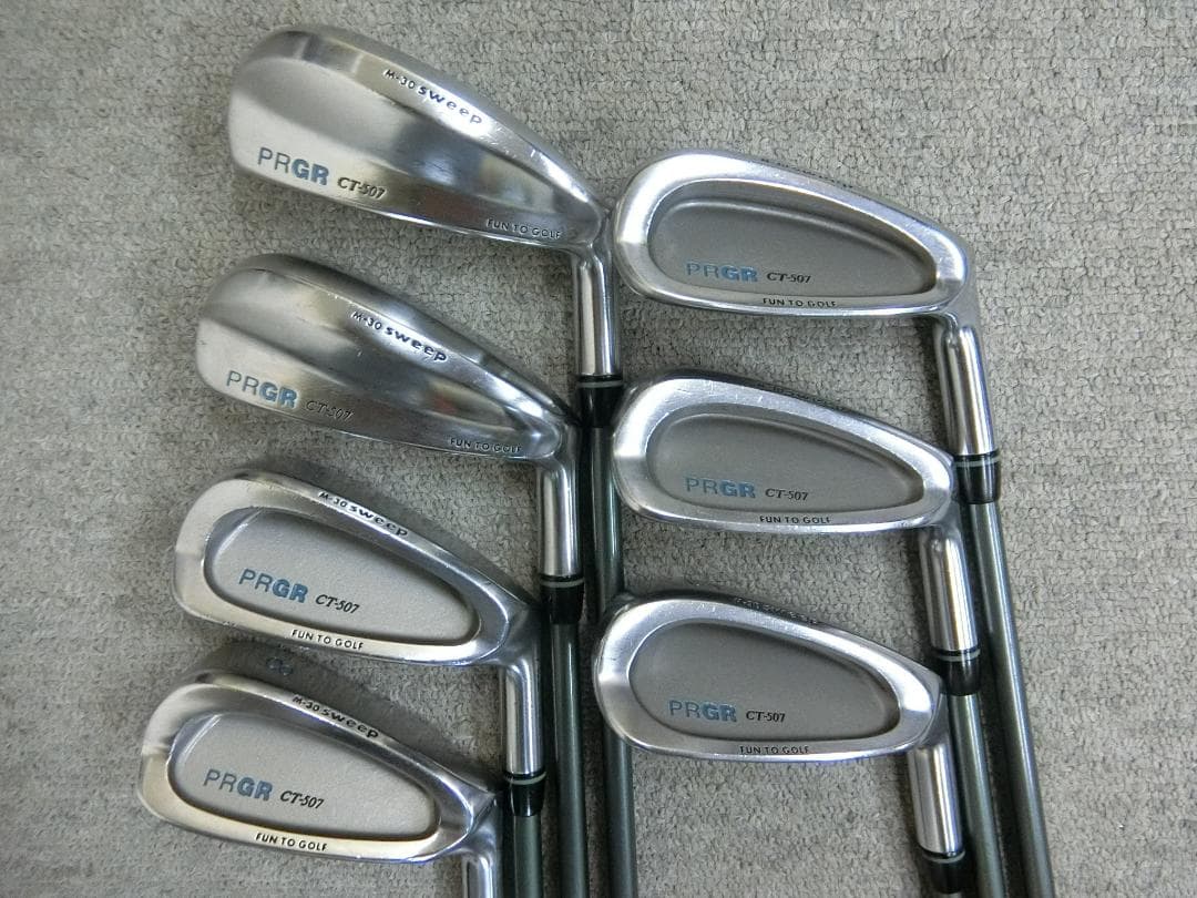 b669 初心者歓迎 プロギア 等レディースゴルフクラブ１１本セット