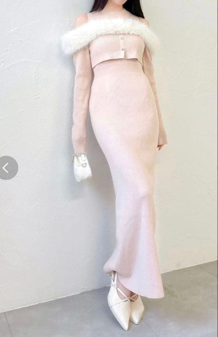 dazzlin 新品　オフショルファードッキングニットワンピース