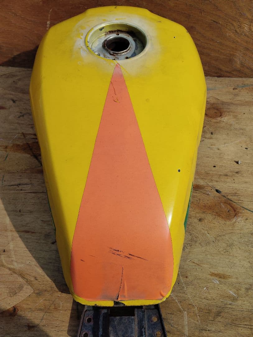 ゴールデンウィーク特別価格！YAMAHA！！xjr400 4hmタンク