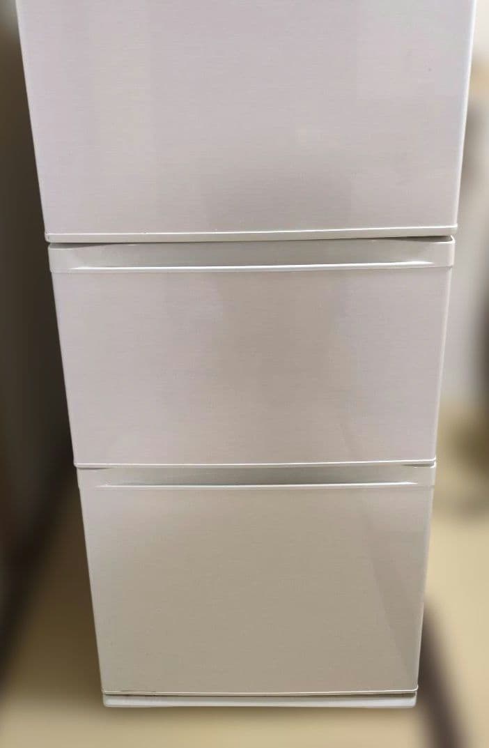 TOSHIBA ノンフロン冷凍冷蔵庫 ３ドアホワイト 2018年製 330L製氷