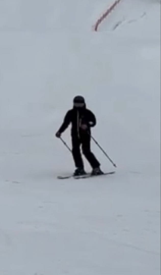 PHENIX フェニックス　スキーウェア 上下　メンズＭサイズ