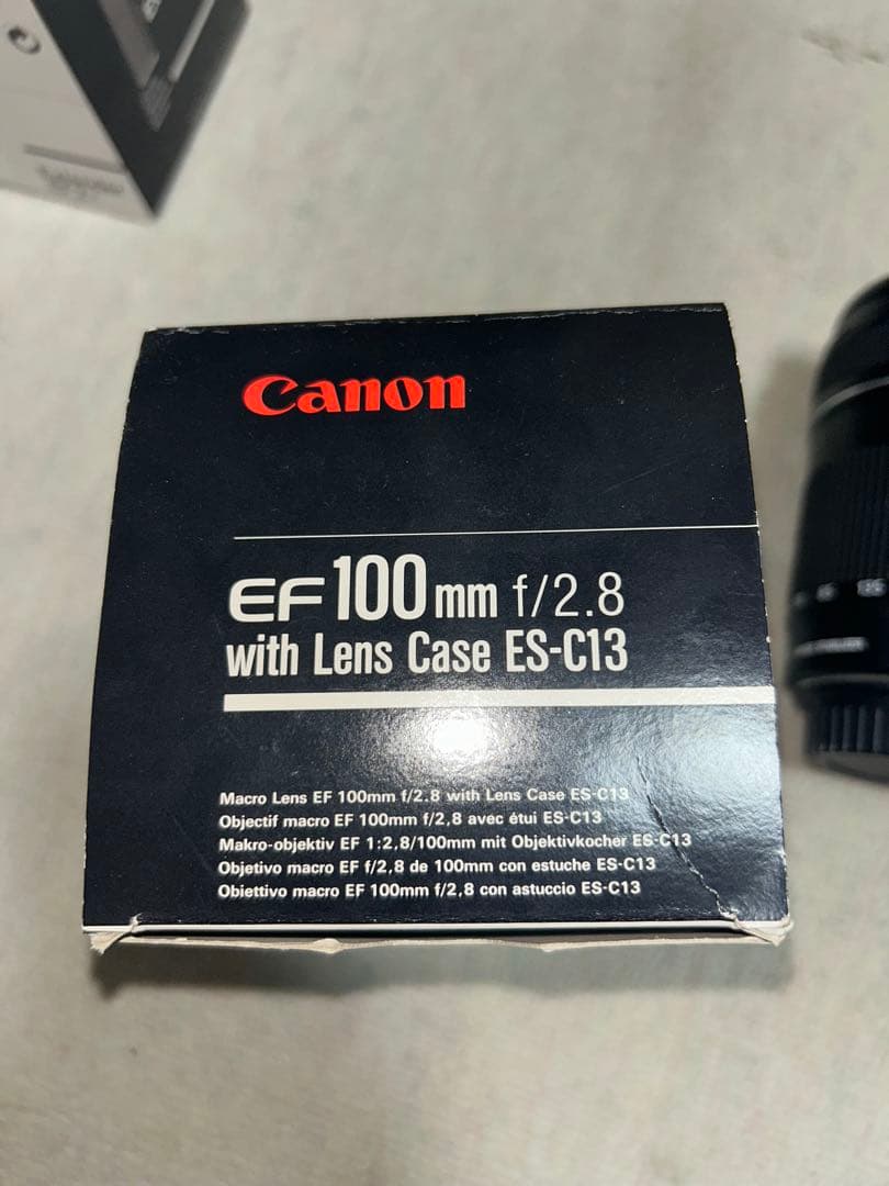 Canon EF 100mm f/2.8 マクロレンズ