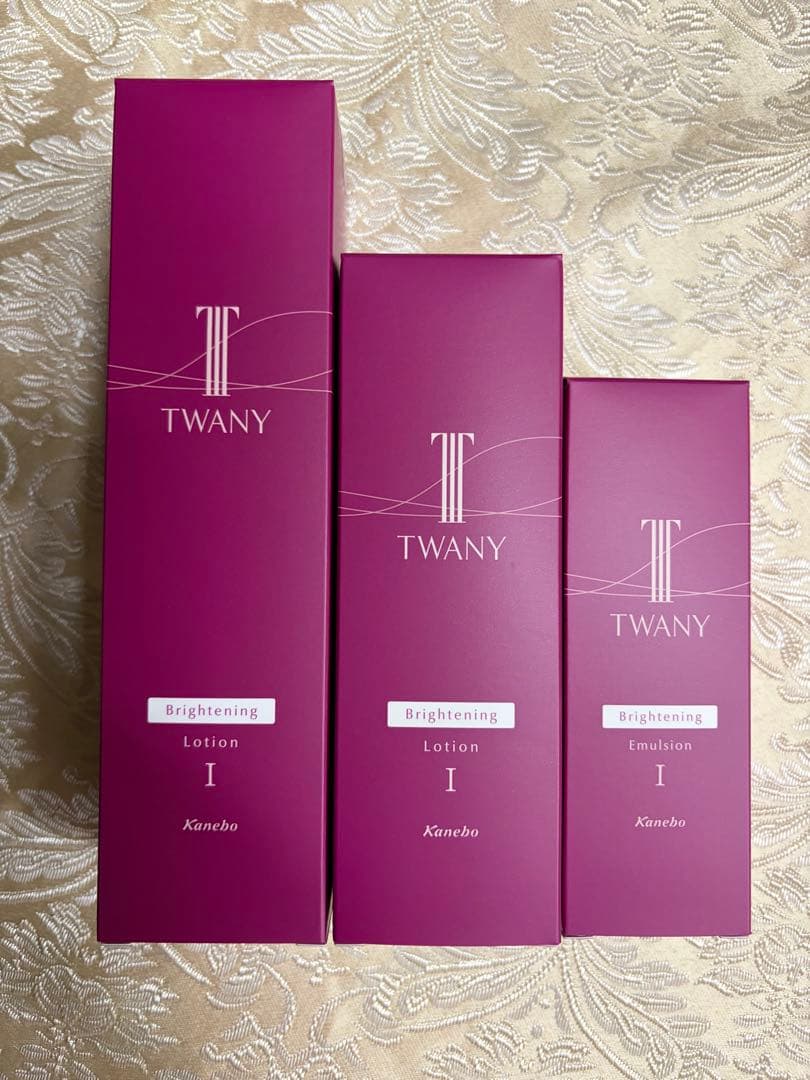 トワニーブライトニング化粧水I、ブライトニング化粧水Iレフィル、乳液Iレフィル