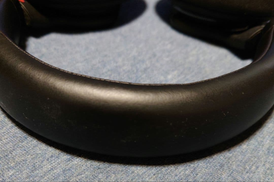 SONY ワイヤレスヘッドホン 本体と付属品