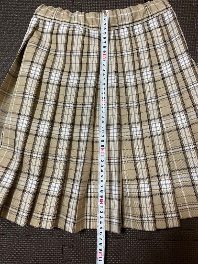 ラブトキシック(Lovetoxic) 卒服Mベージュ