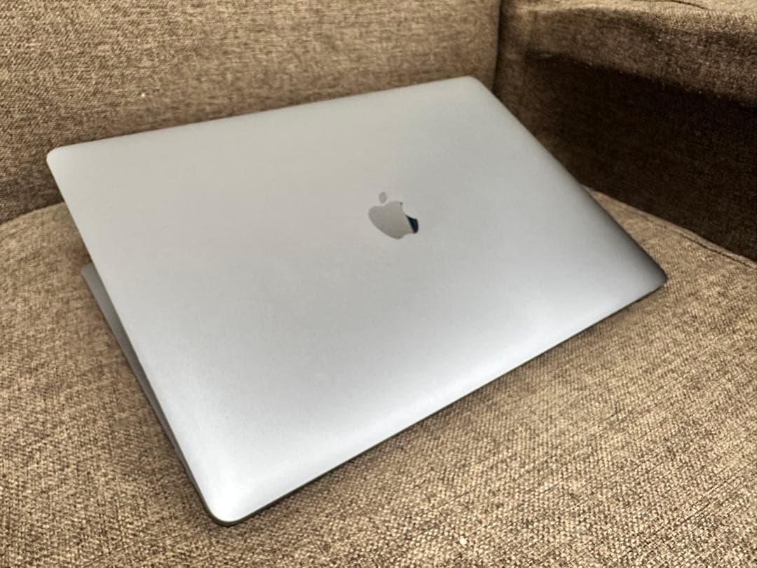 Apple MacBook Pro 15インチ　i7 16GB office