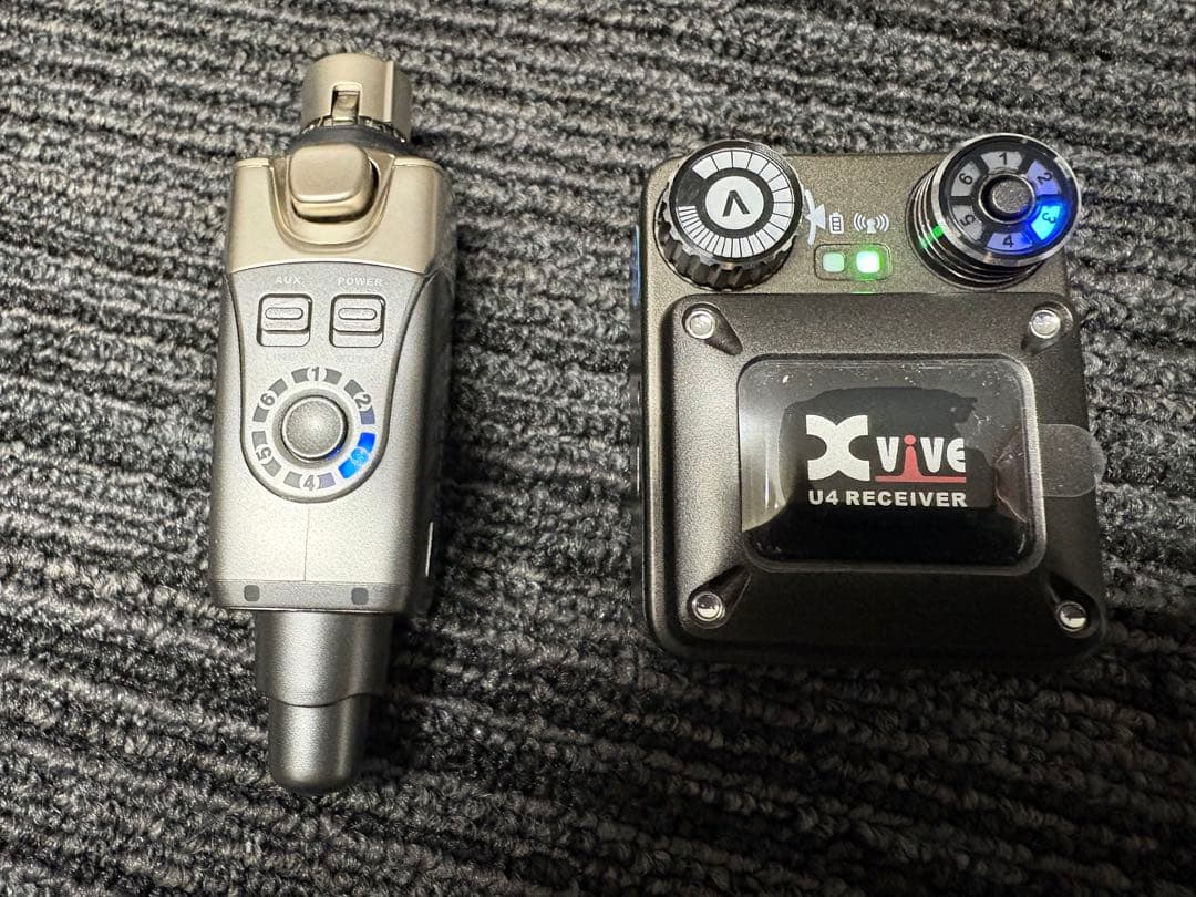 Xvive U4 ワイヤレスインイヤーモニター 専用ハードケース付き