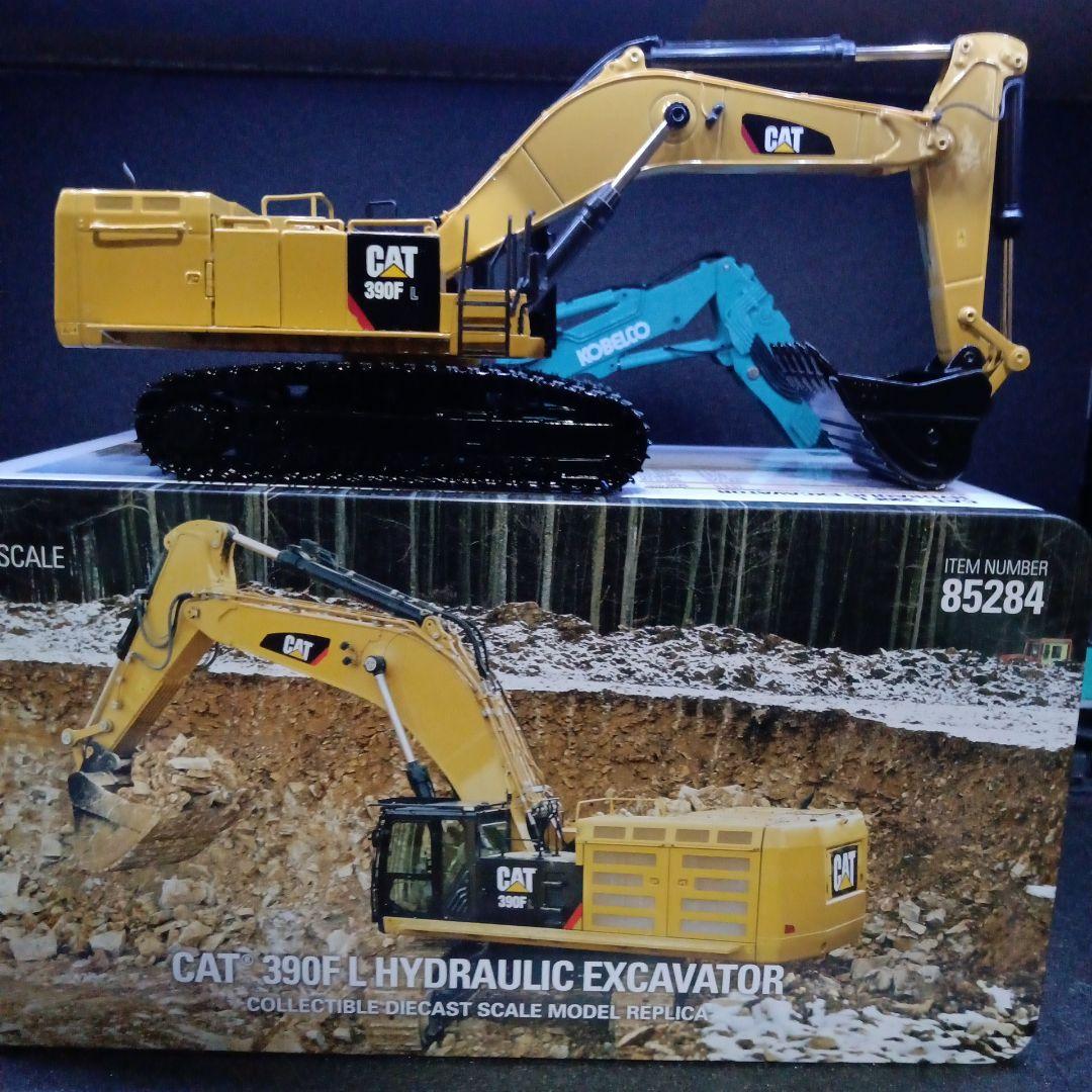 CAT 390FL ダイキャストスケールモデル 1:50
