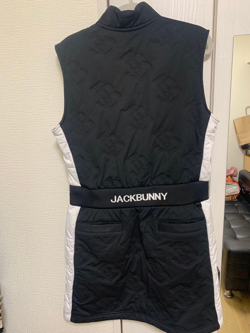 JACK BUNNY暖かい中綿ベストワンピース ブラック/ホワイト　レディース