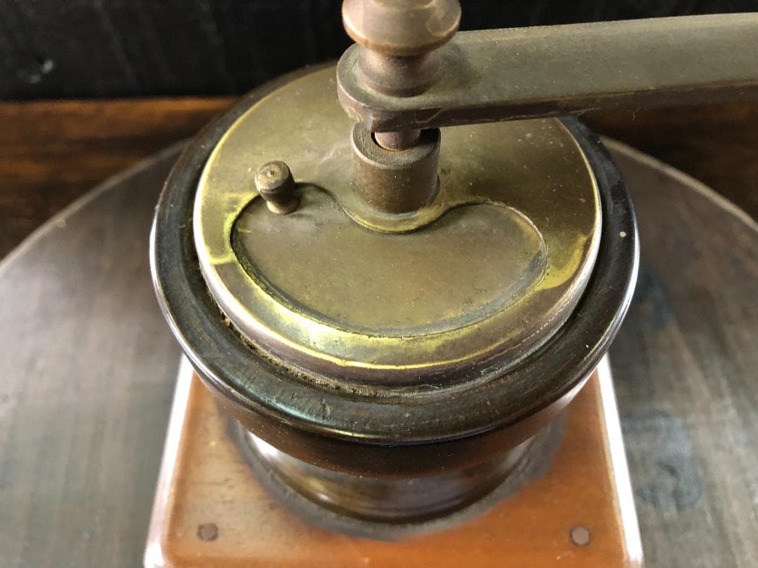 レトロ 手挽きコーヒーミル イタリア製