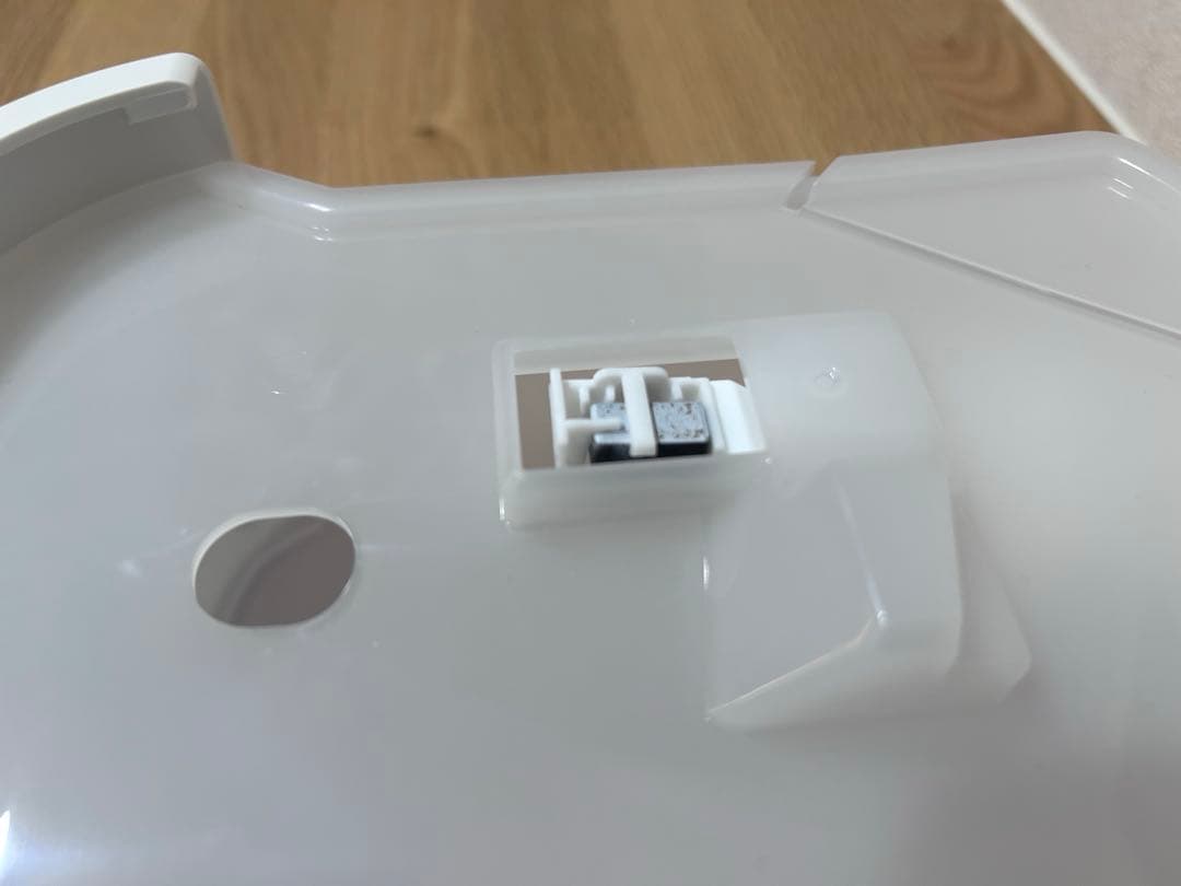 2025年製　最終値下　アイリスオーヤマ　衣類乾燥除湿機　KIJDC-P60-W