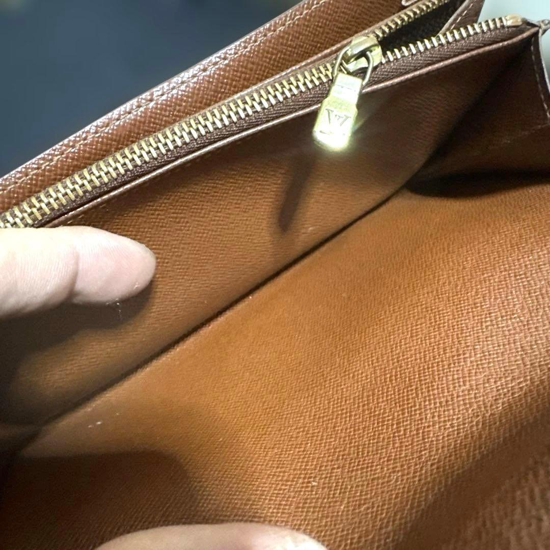 24☆良品☆カード2枚タイプ♪サラ長財布