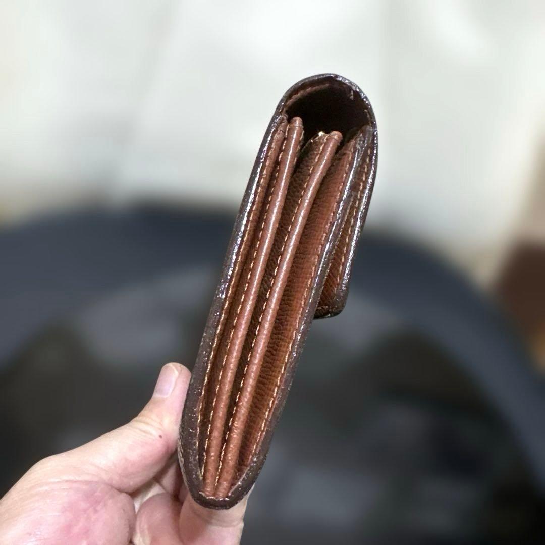 24☆良品☆カード2枚タイプ♪サラ長財布