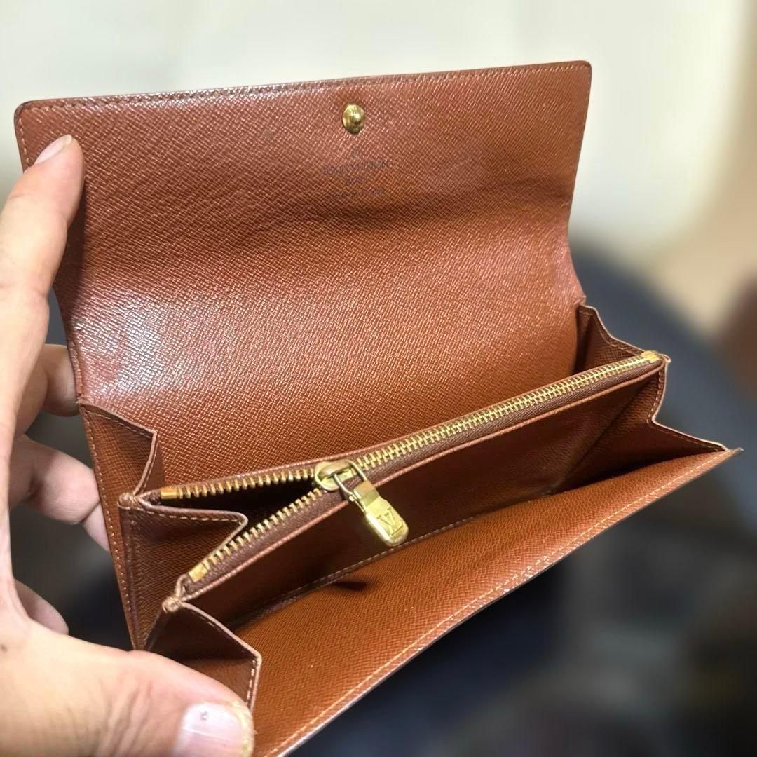 24☆良品☆カード2枚タイプ♪サラ長財布