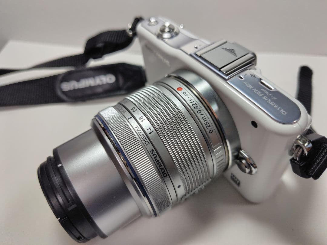 OLYMPUS PEN mini E-PM1 ホワイト