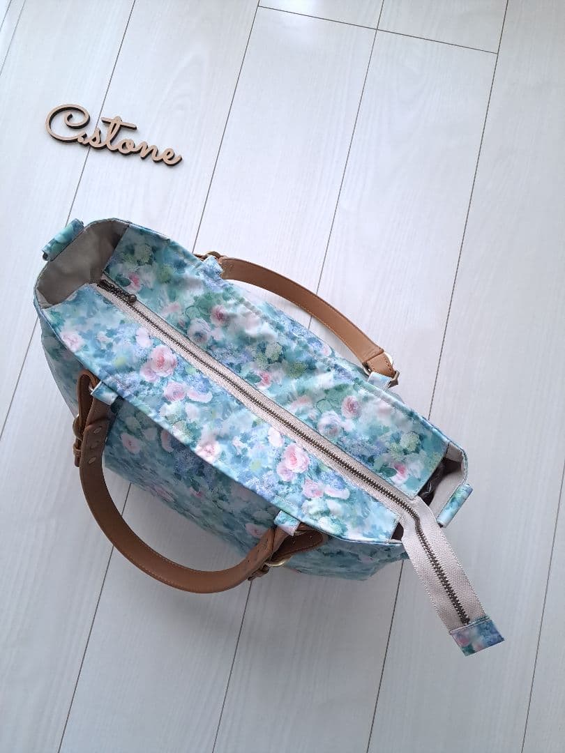 ハムステッドサマー　タック入り通勤バッグ　3共布ショルダー紐付