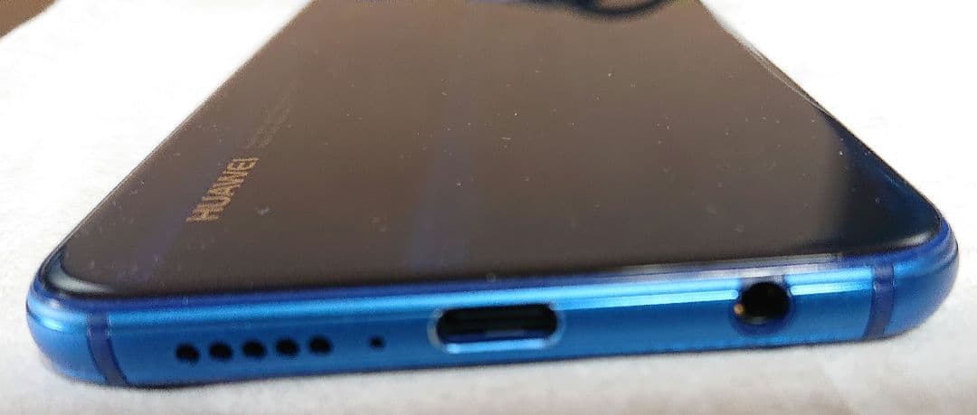 HUAWEI P20 lite 本体 ブルー