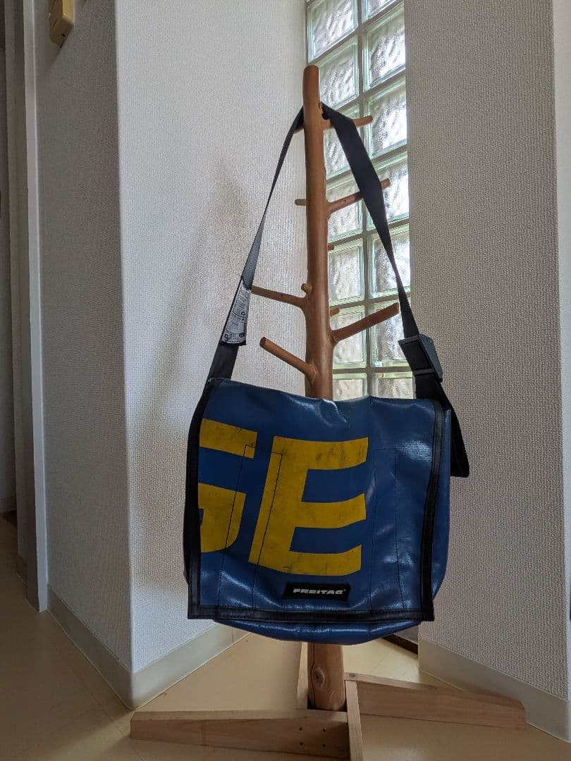 最終お値下げ！FREITAG　ショルダーバッグ　ブルー
