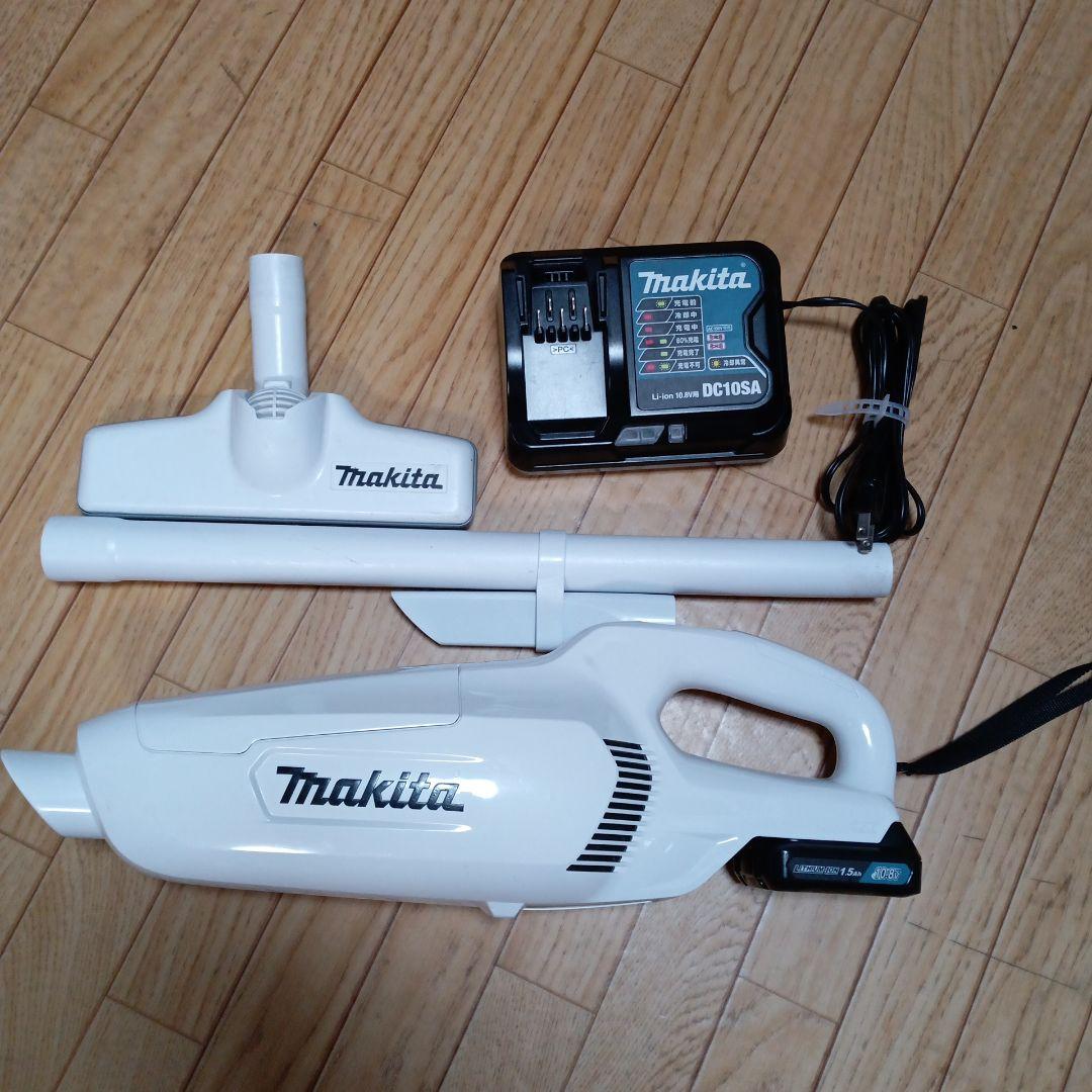 マキタ10.8V充電式クリーナ　CL107FD 純正バッテリーと純正充電器付