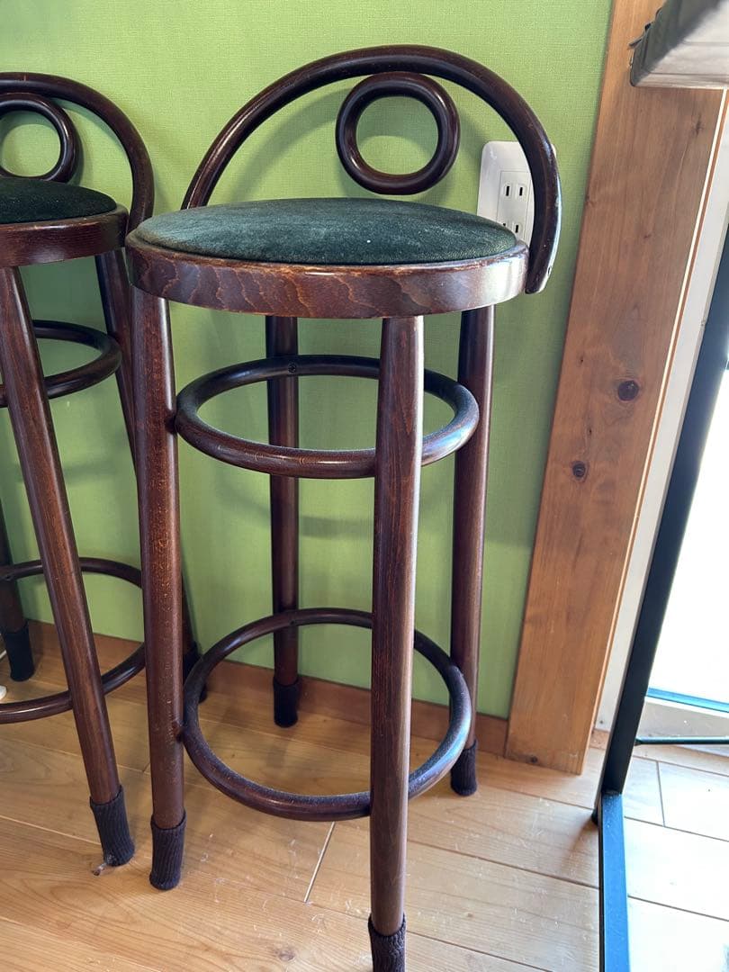 秋田木工 木製カウンターチェアモスグリーン２個セット。アンティーク