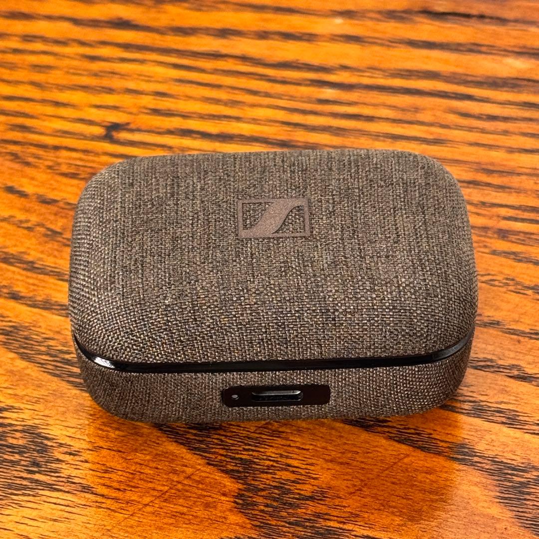 <おまけでCaseお付け> MOMENTUM True Wireless 4